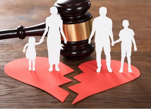 Quyền nuôi con khi ly hôn - Ai là người có quyền?
